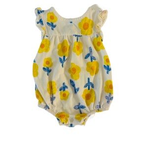 💖5/$25 SALE💖 0-3M Old Navy Baby Girl Flower Print Onesie
